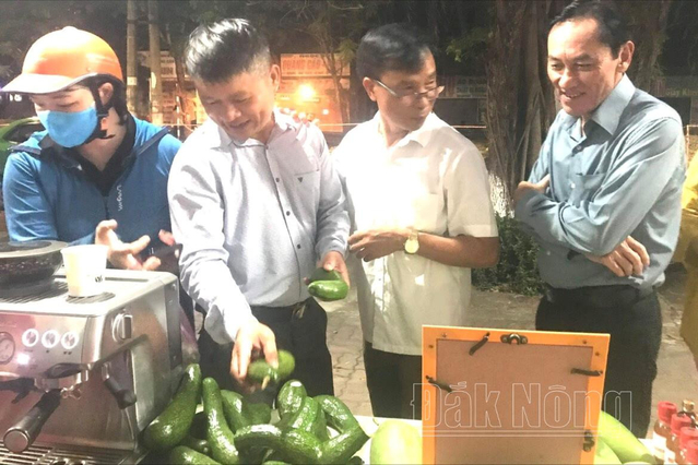 8 hợp tác xã của Đắk Nông xúc tiến thương mại tại Nghệ An