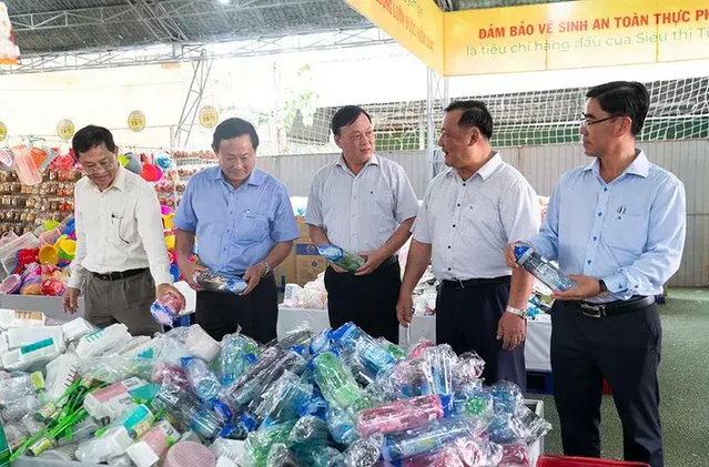 An Giang tổ chức Phiên chợ hàng Việt đầu tiên trong năm 2024